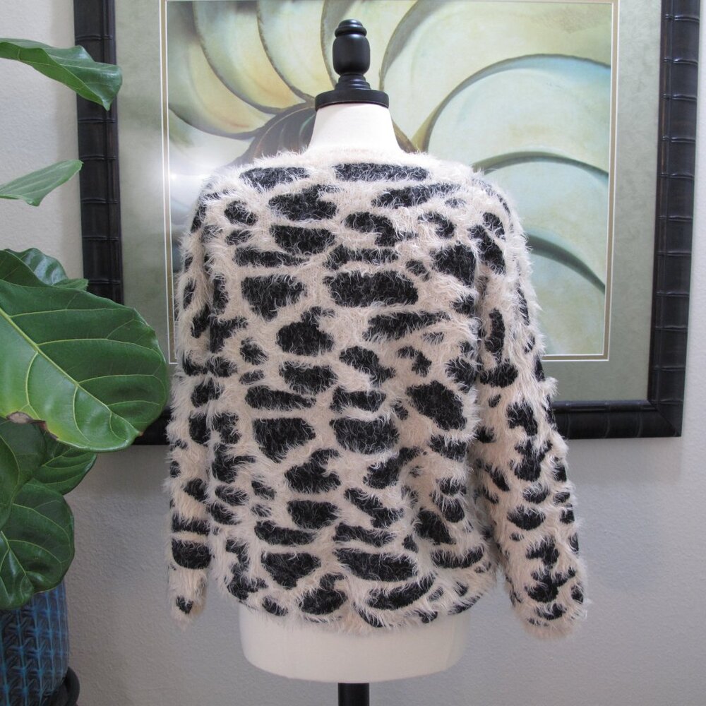 NORDSTROM Raga Oversized Leopard Print Eyelash Sweater - Picture 5 of 8